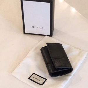 GUCCI KEY HOLDER (NWOT)
